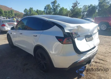 2020 Tesla Model Y Long Range Dual Motor All-Wheel Drive from USA, damaged, VIN 5YJYGDEE8LF015281